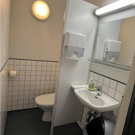 Hmi Smart Group 653 Auberge de jeunesse *